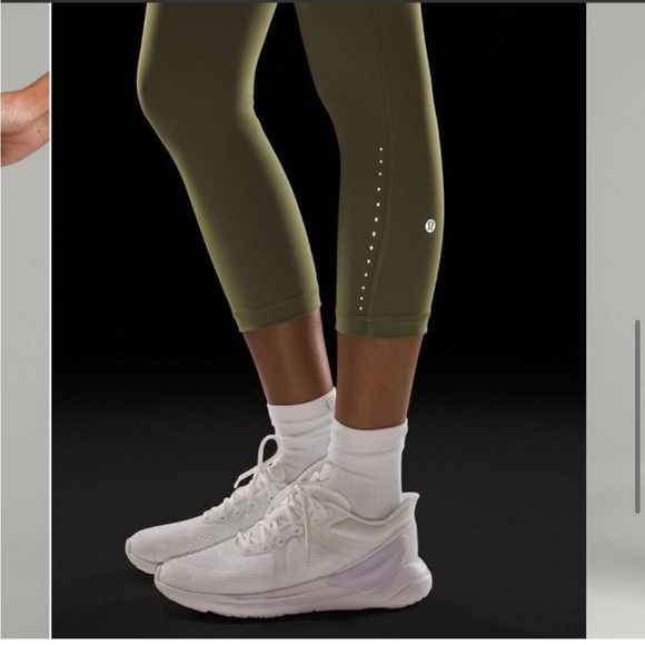 Lululemon Swift Speed High-Rise Crop 21"
Green 2022 W6CBKS Luxtreme 4 - Picture 11 of 12